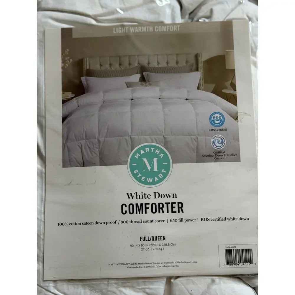 NEW! Martha Stewart Light Warmth White Down Comforter Full/Queen